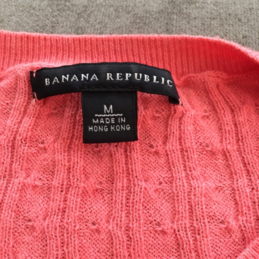 Banana Republic Pink Sweater - Picture 2 of 3